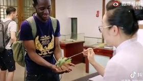 国产黑人搭讪视频在线,跨文化交流的趣味瞬间